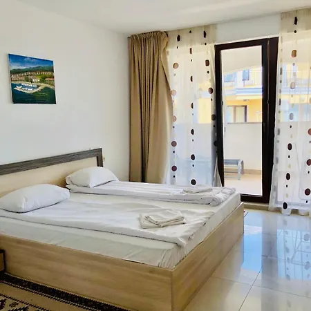 Mia Cassa * סבטי ולאס